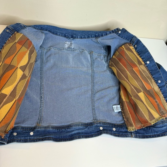 Love tree denim jacket hand sewn by joeys_fab_finds - Picture 9 of 12